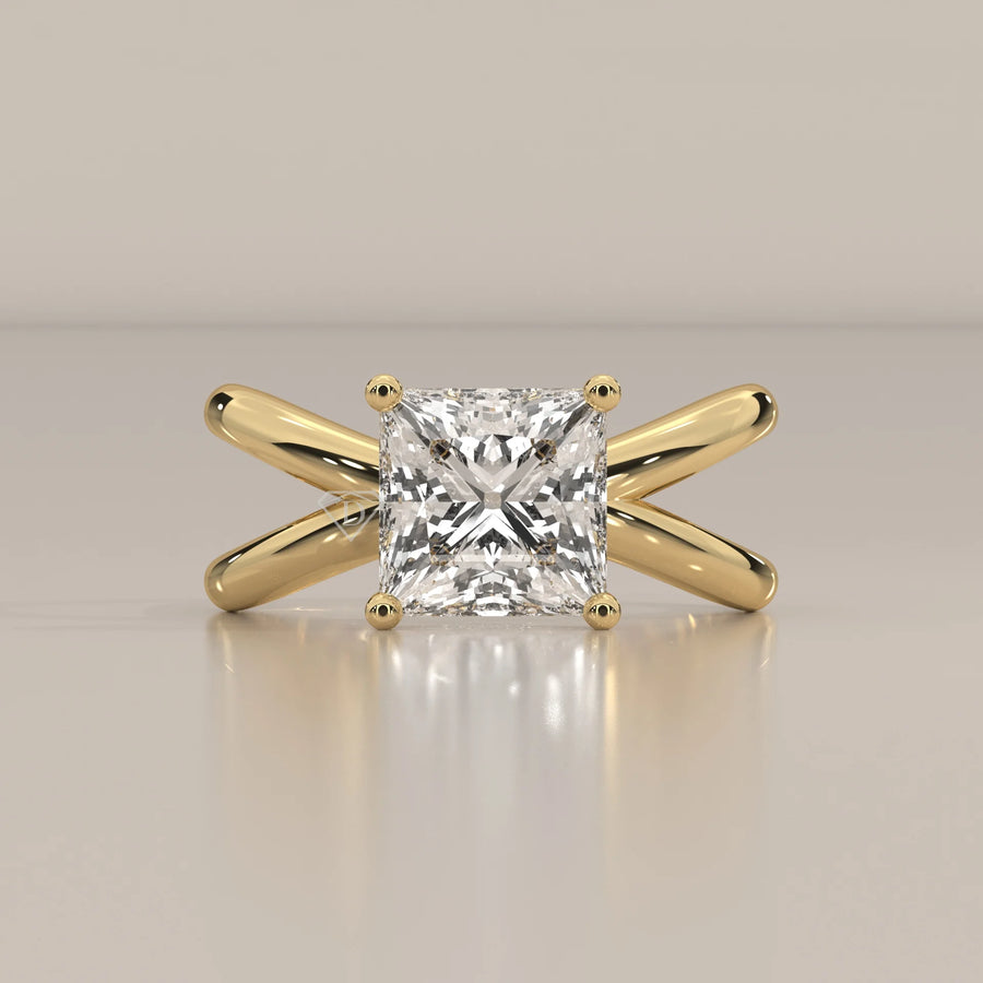 Side Profile: Princess Diamond Ring with Prong Setting in Yellow Gold – Lab Grown – Driona Jewels