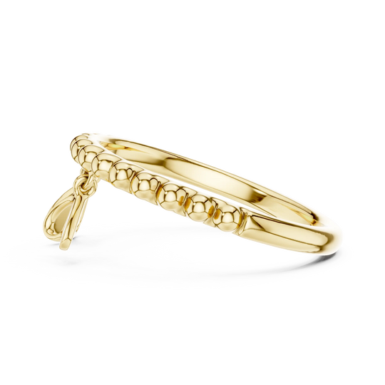 Angled view: Ring with beaded band and a charm in Yellow Gold – Lab Grown – Driona Jewels
