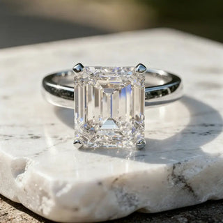 Front-view: Emerald Diamond Ring with Solitaire Setting in 14k White Gold - Lab Grown - Driona Jewels