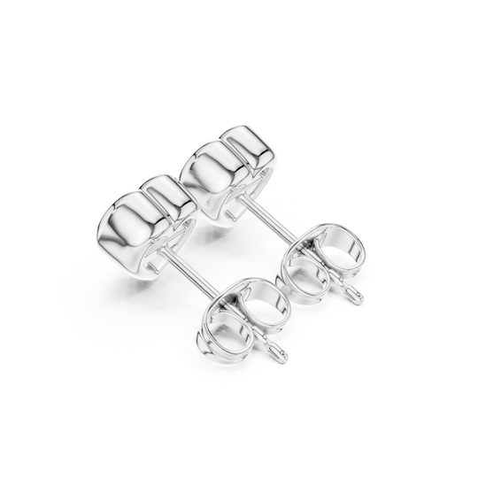 Three-quarter View: Princess Cut Diamond Ring with Prong Setting in 925 Silver - Lab Grown - Driona Jewels
