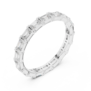 Three-quarter-view: Round Diamond Ring with Bezel Setting in 14k White Gold - Lab Grown - Driona Jewels