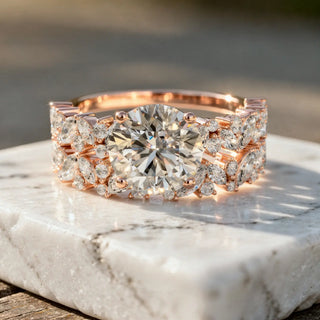 Front-view: Round Diamond Ring with Halo Setting in 14k Rose Gold - Lab Grown - Driona Jewels