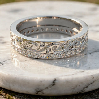 Close-up: Round Diamond Ring with Pave Setting in 14k White Gold - Lab Grown - Driona Jewels
