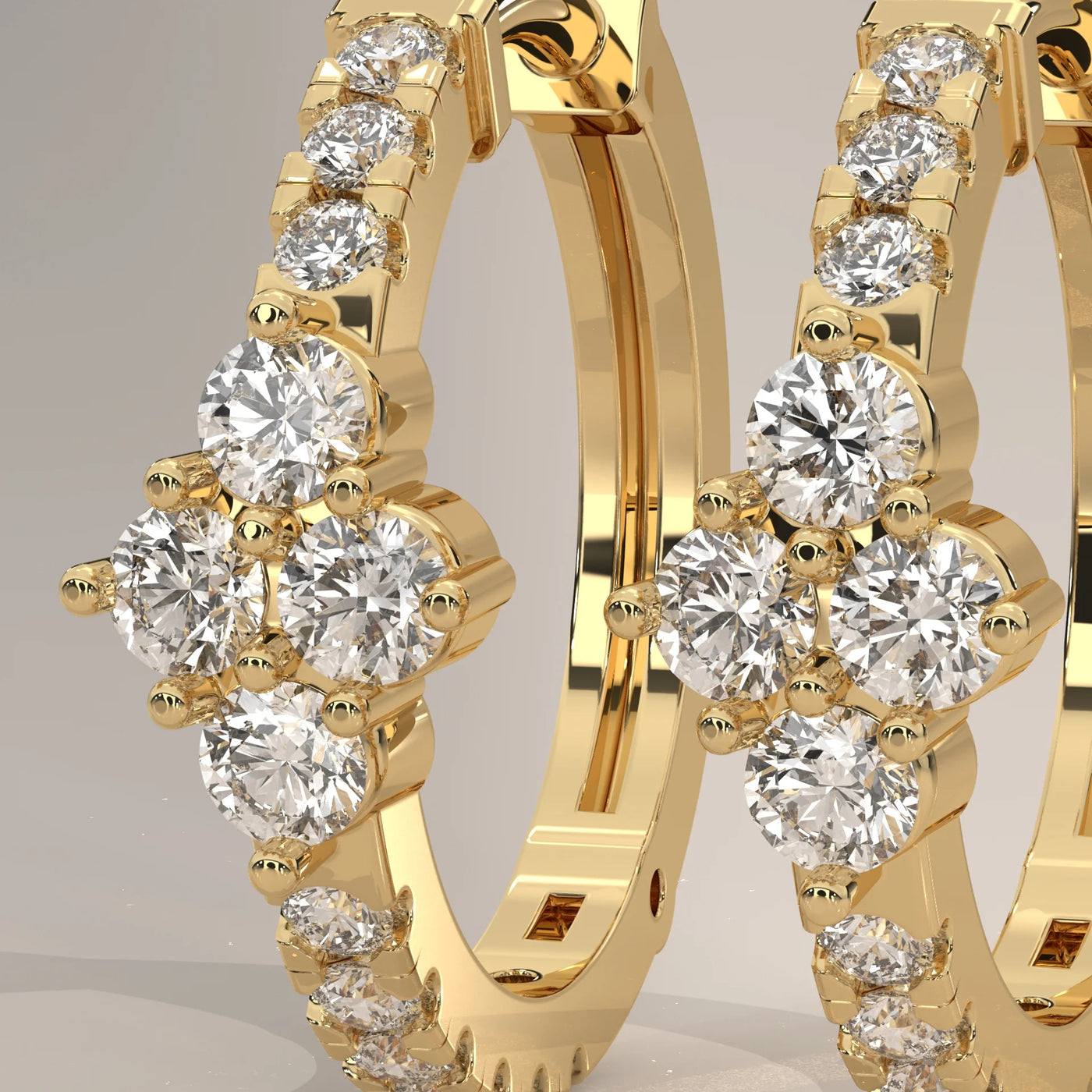 Stone Detail: Round Lab Grown Diamonds in Cluster Setting – Yellow Gold – Driona Jewels