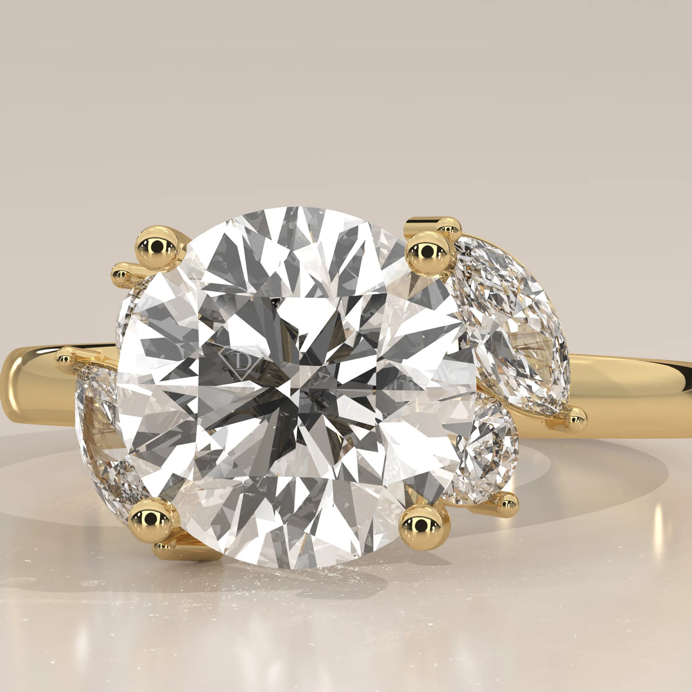 Stone Detail: Round Lab Grown Diamonds in Three-Stone Setting – Yellow Gold – Driona Jewels