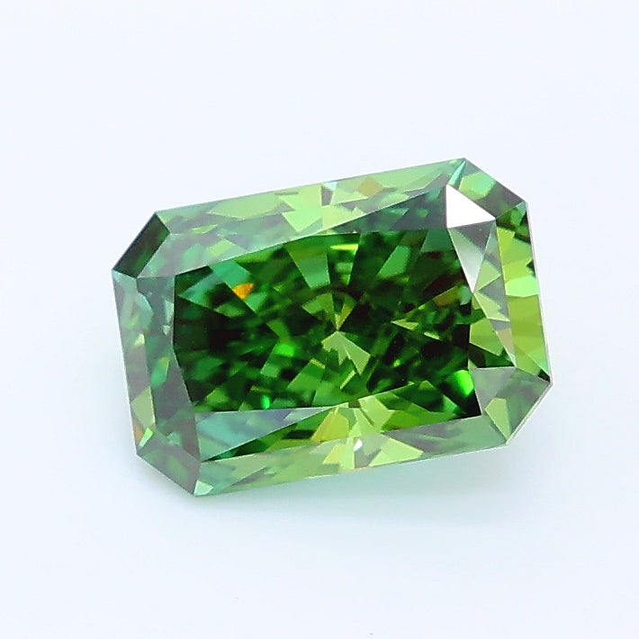 1.08 carat fancy vivid green radiant lab grown diamond VS1 clarity