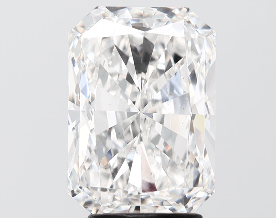 4.06 carat radiant lab grown diamond F color VS2 clarity