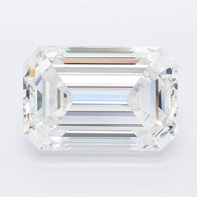 4.04 carat emerald lab grown diamond E color VS1 clarity