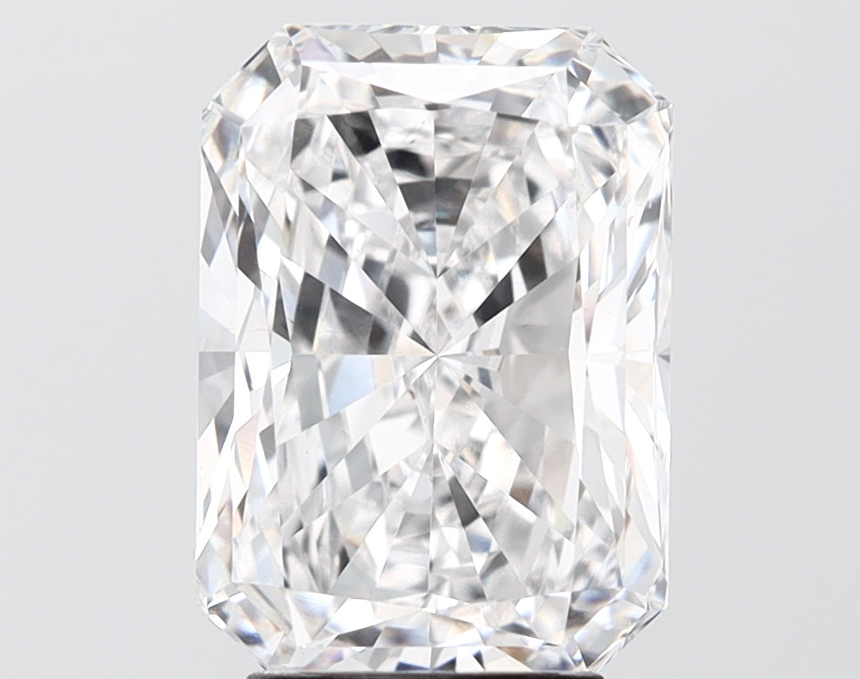4.05 carat radiant lab grown diamond E color VS1 clarity