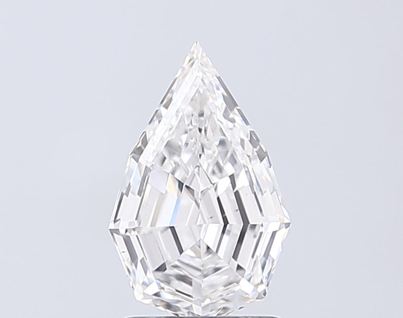 1.35 carat pear lab grown diamond E color VVS2 clarity