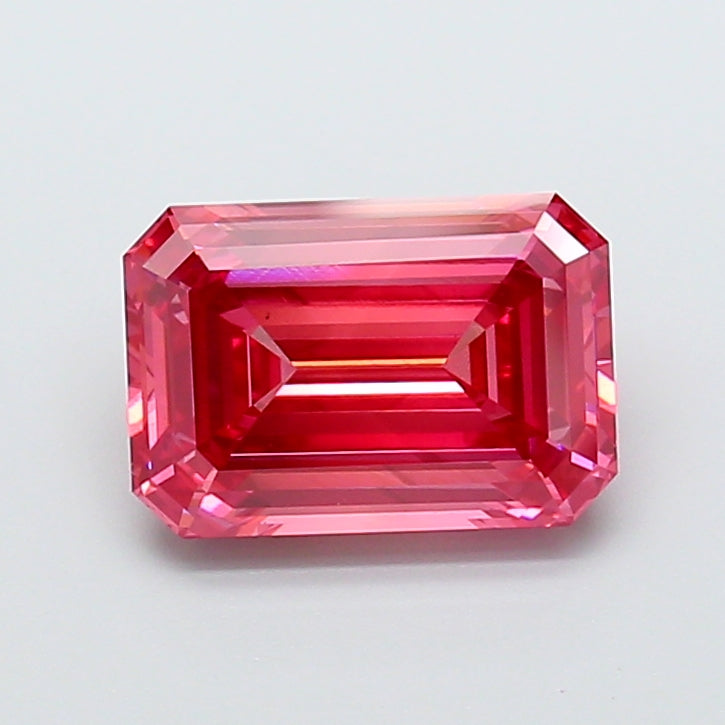 4.17 carat fancy vivid pink emerald lab grown diamond VS2 clarity