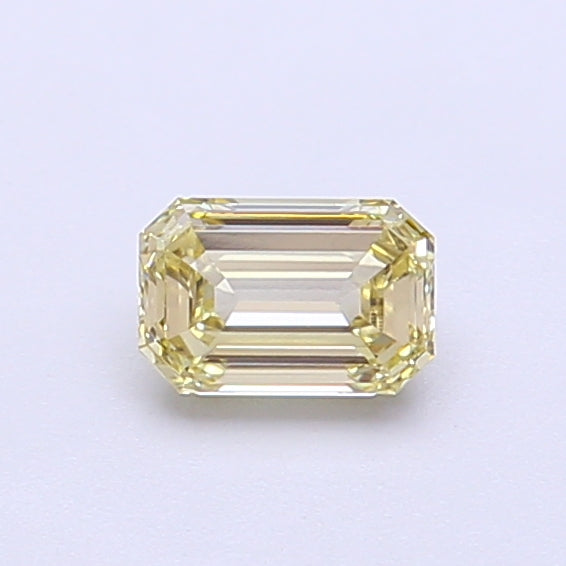 0.39 carat fancy light yellow emerald lab grown diamond VVS2 clarity