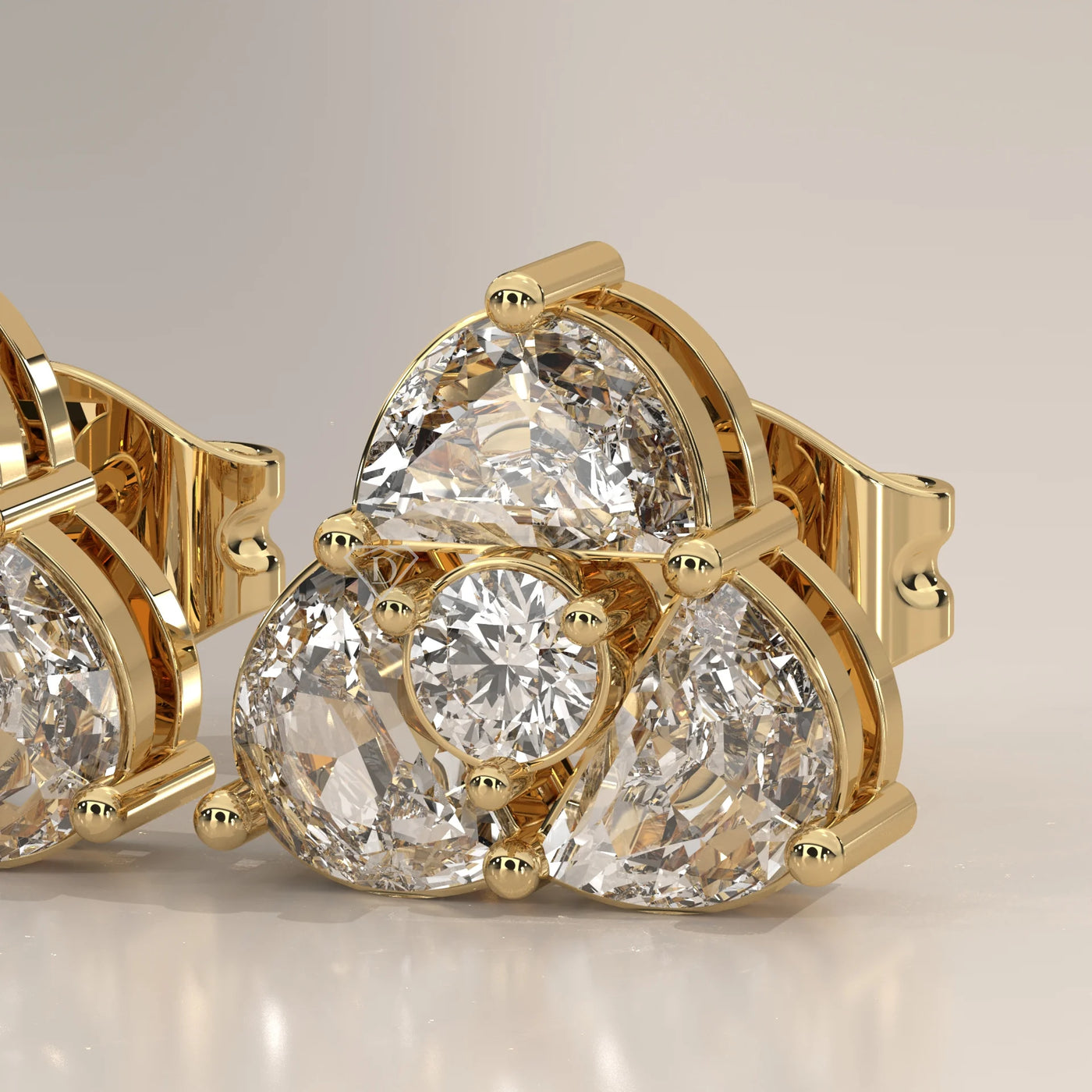 Stone Detail: Round Lab Grown Diamonds in Three-Stone Setting – Yellow Gold – Driona Jewels