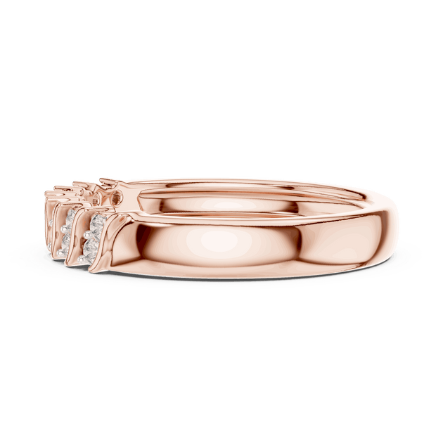 Side Profile: Round Brilliant Diamond Cluster Twisted Wedding Band in 18K Rose Gold – Lab Grown – Driona Jewels
